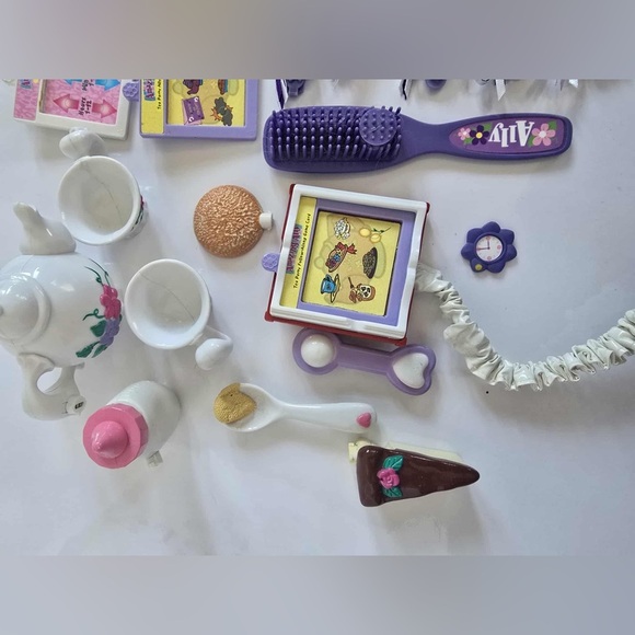 Playmates ~ Vintage 1999 Vinyl Amazing Ally 18" Doll with Accessories - Picture 8 of 10